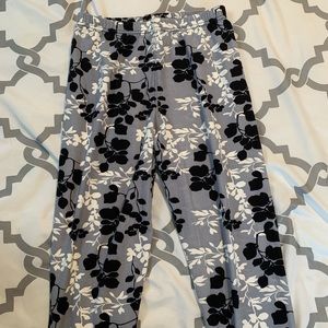 ☀️4/$20 New LuLaRoe Leggings Women’s One Size